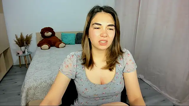 Alexa Dolly12 online show from October 20, 6:38 am