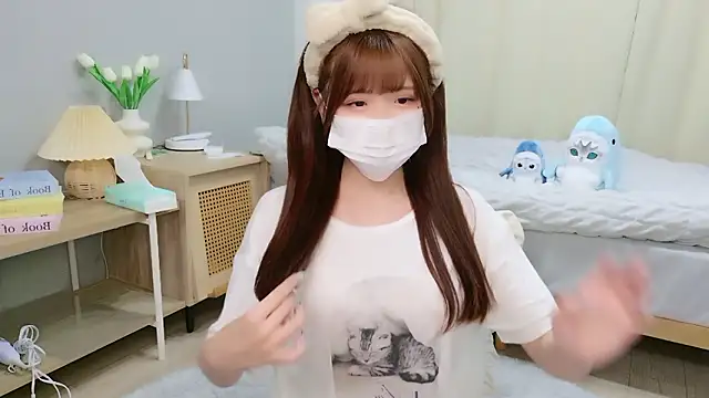 Sayuringo  online show from September 19, 2:05 pm