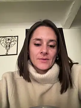 Alice milf  online show from April 10, 4:02 pm