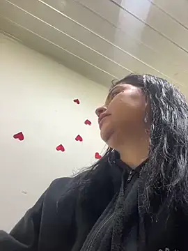  luna torres online show from March 10, 2:10 pm