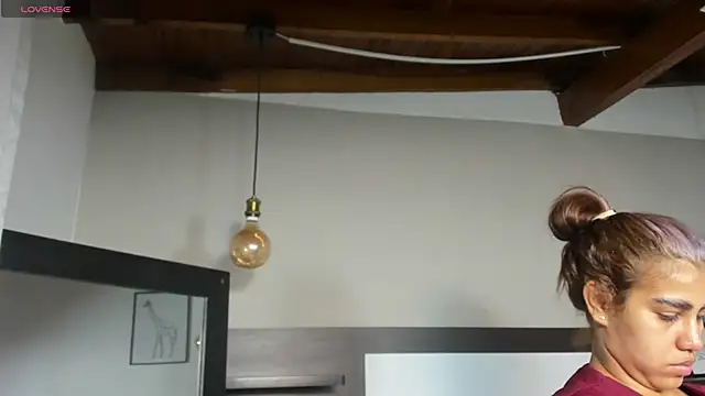 SaraaJhonsonn online show from April 7, 2:19 pm