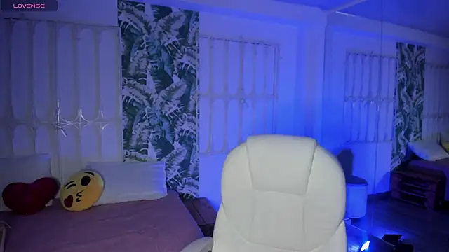 loly marce online show from March 7, 8:16 pm