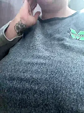 lairarose online show from November 5, 10:04 pm