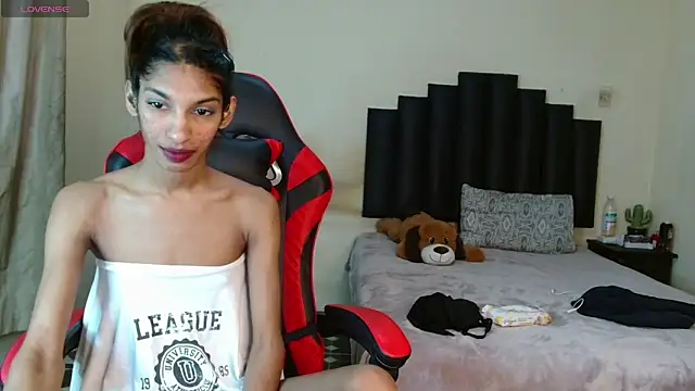 Silkylicious online show from November 3, 12:03 am