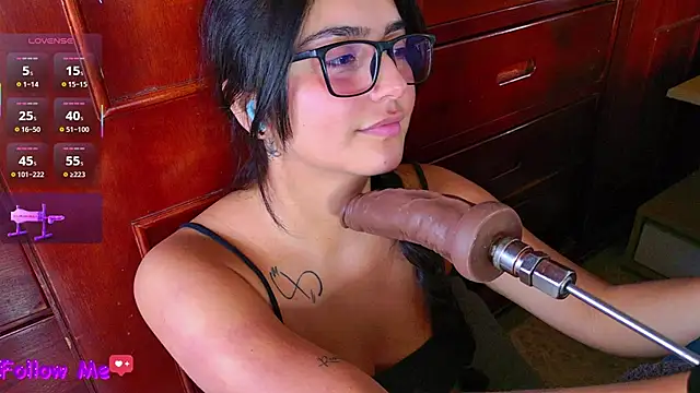 scarlleth  online show from October 30, 12:39 pm