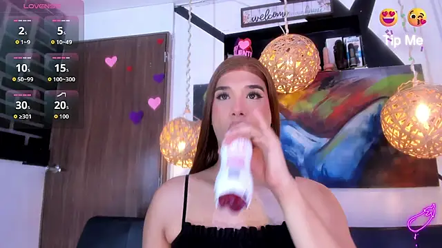 victoria aleia  online show from March 27, 11:05 pm