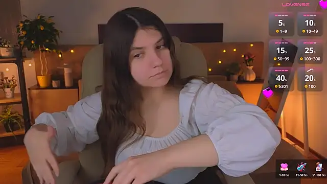 Viola  Shy online show from April 3, 9:13 pm