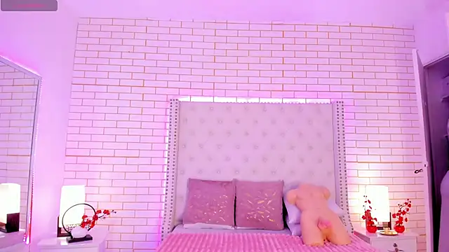 Coco Balenciaga  online show from April 6, 11:33 am