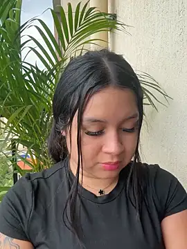 Pretty Isadora online show from January 16, 9:55 pm