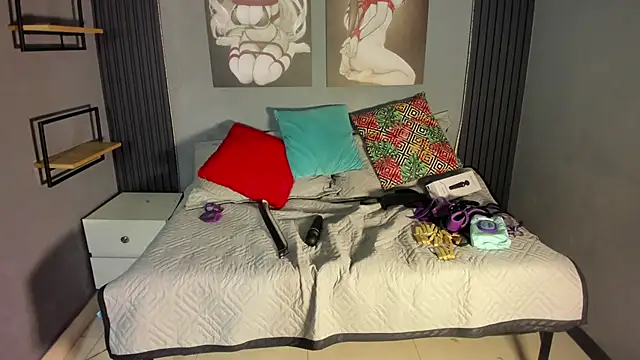 Hunter Ignis online show from September 26, 12:30 am