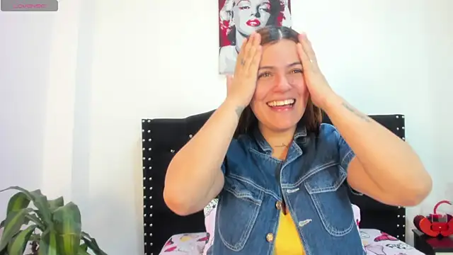 Alexandra Torress online show from July 31, 12:17 pm