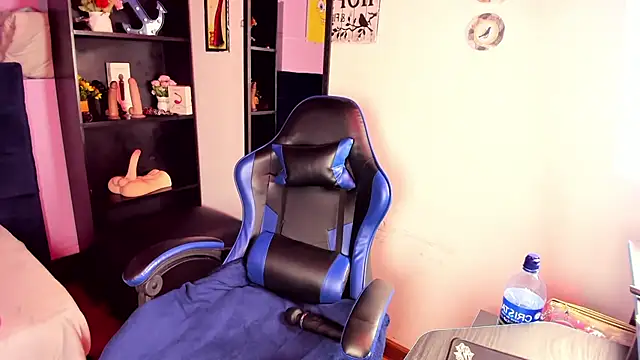 Amy hoy69 online show from September 14, 3:26 am