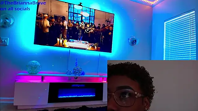 BriannaBrave online show from April 1, 1:41 pm