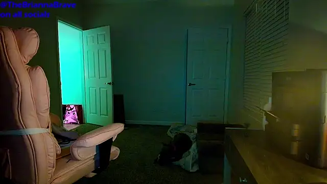 BriannaBrave online show from April 15, 6:36 am