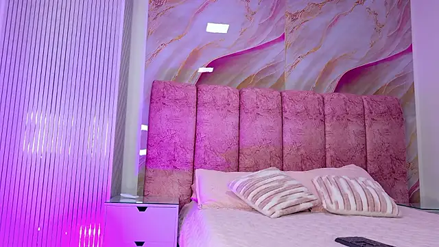 kendal rossi online show from February 10, 11:57 am