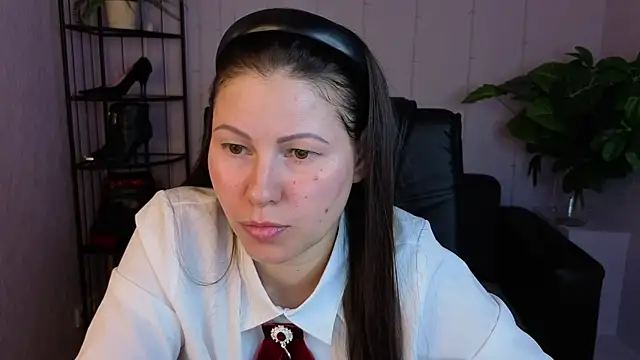 Dana  dom online show from April 18, 1:52 am