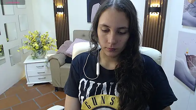 xlunna online show from October 20, 7:39 pm