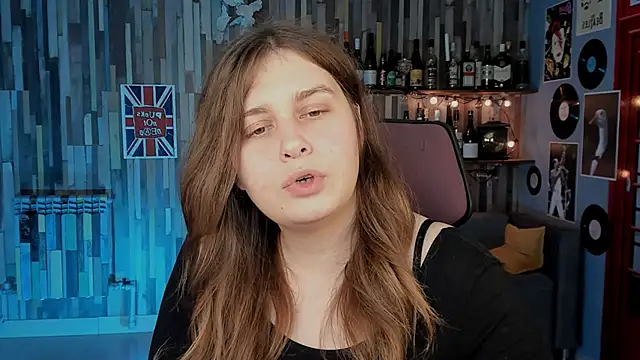 FioraMarmoris online show from November 28, 1:14 pm