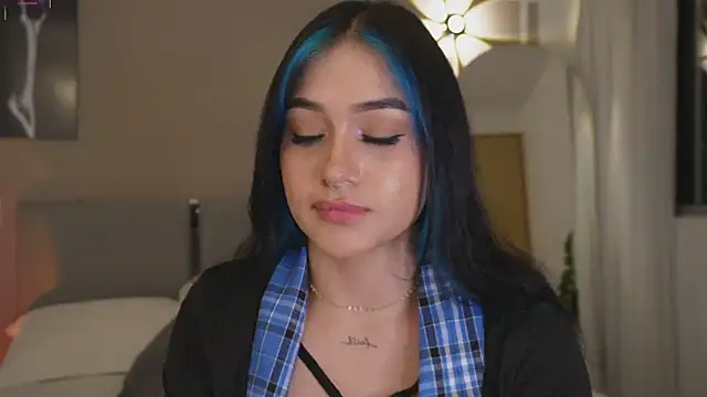 AnnyHizzle online show from December 20, 4:05 am