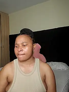 R-thequeen online show from April 24, 11:02 am