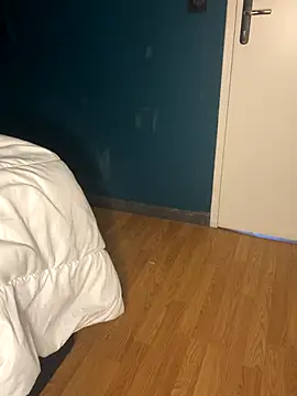 Nina blain online show from October 9, 10:30 am