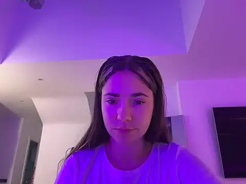 Mika Miller online show from September 18, 5:39 am