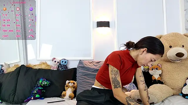 zorravioletta1 online show from February 12, 1:24 pm