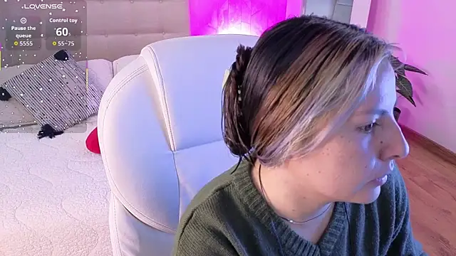 brandy sweet  online show from September 11, 12:27 pm