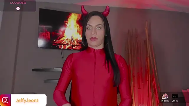 danna v online show from October 15, 4:15 am