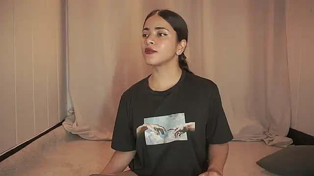 Feetgirl01 online show from October 11, 5:15 pm