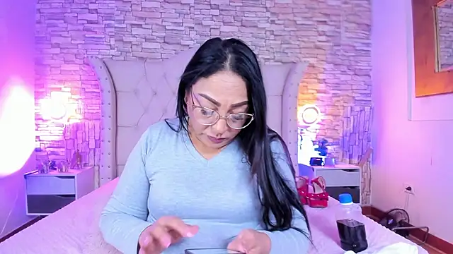 Gina Myers online show from March 12, 12:08 pm