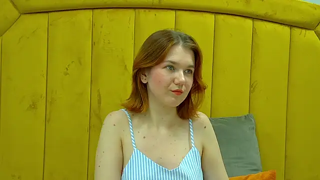 LessySmith online show from October 4, 4:33 pm