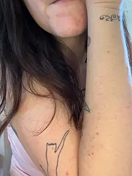 pennybabyy online show from April 22, 12:18 am