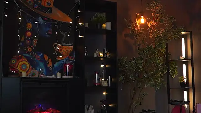 Evelyn Evyyy online show from February 7, 7:07 pm