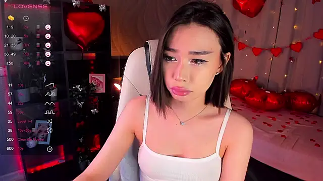 sensualily online show from February 14, 4:42 pm