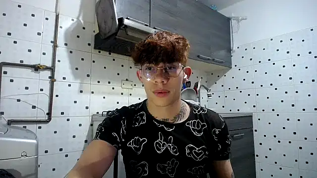 thiagomurphyy online show from January 15, 6:52 am