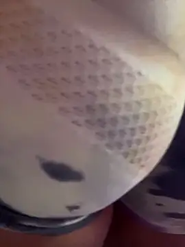 izanmiller2001 online show from March 6, 8:15 pm