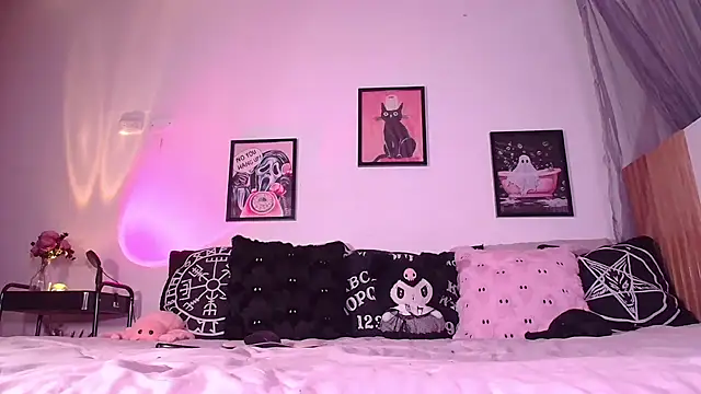 Martina goth1 online show from October 23, 9:10 pm