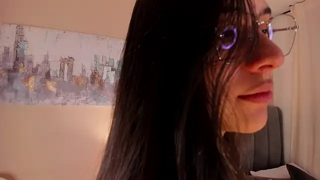 dakotaa   online show from January 13, 7:29 pm