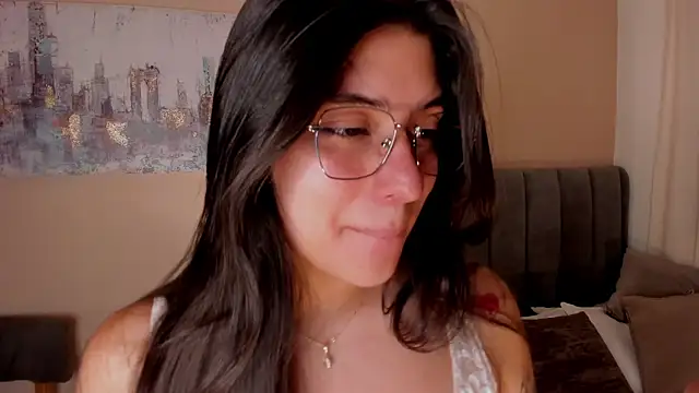 dakotaa   online show from December 16, 7:42 pm