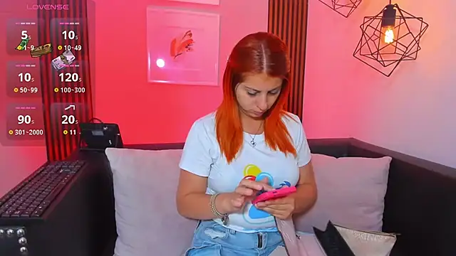 Nahiajhonson  online show from March 30, 12:27 pm