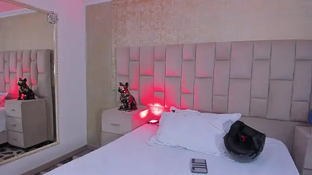 EmmaTorres  online show from September 16, 8:50 pm