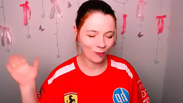 Sun Alexia online show from April 12, 8:00 pm