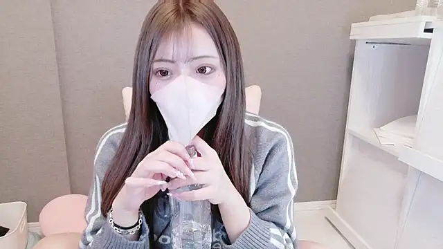  chanMOMO  online show from March 9, 11:02 am