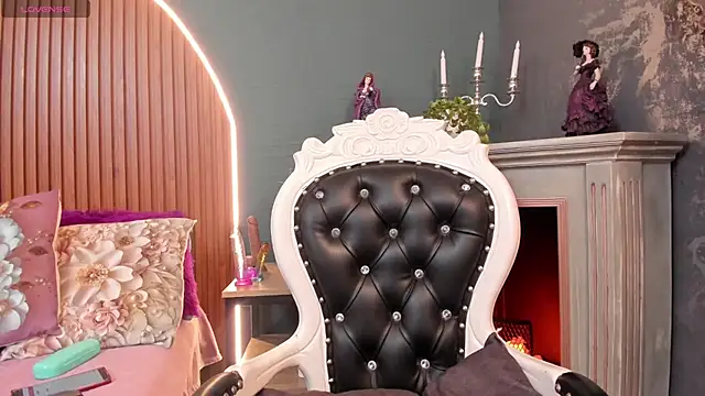 NayeCloud online show from October 8, 3:44 am