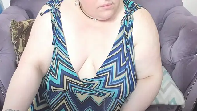 fashiona online show from March 21, 11:15 am