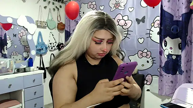 lussyevans24 online show from February 20, 5:39 am