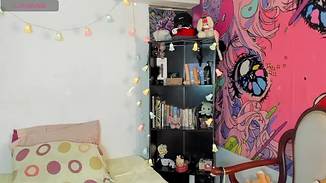 kittyzenn online show from September 29, 9:20 pm