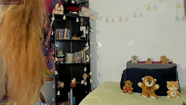 kittyzenn online show from November 11, 10:40 pm