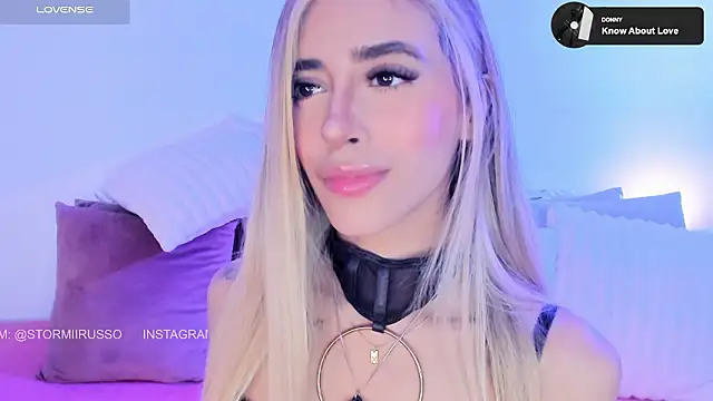 StormiRusso online show from March 13, 4:03 am